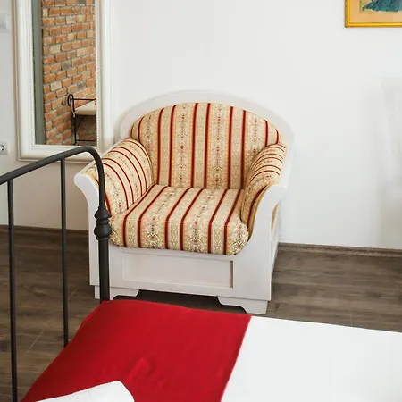 Gostinjska kuća Prior 4*