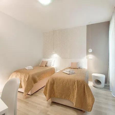 プライオールスイート スプリット 4* スプリト