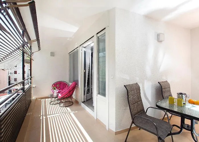 프라이어 스위츠 4*